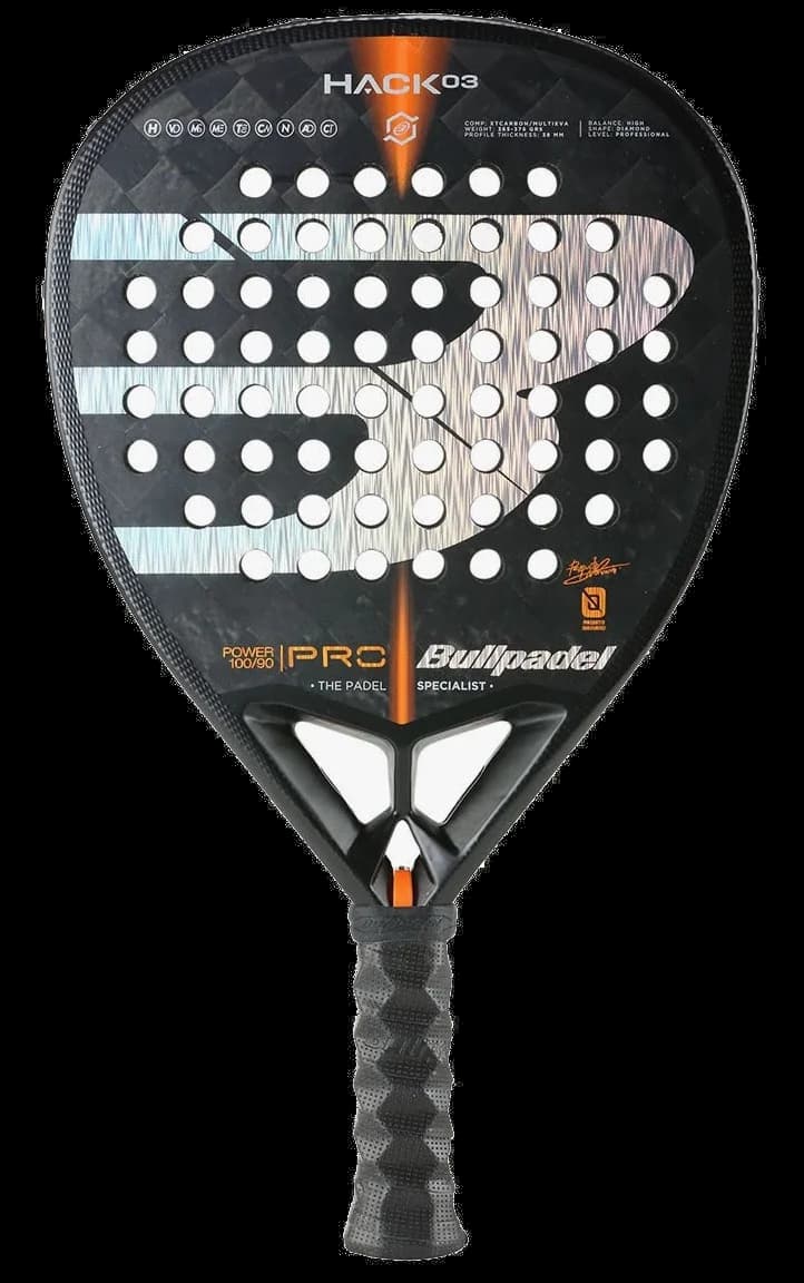 Paleta Bullpadel Hack 03 2022, vista frontal