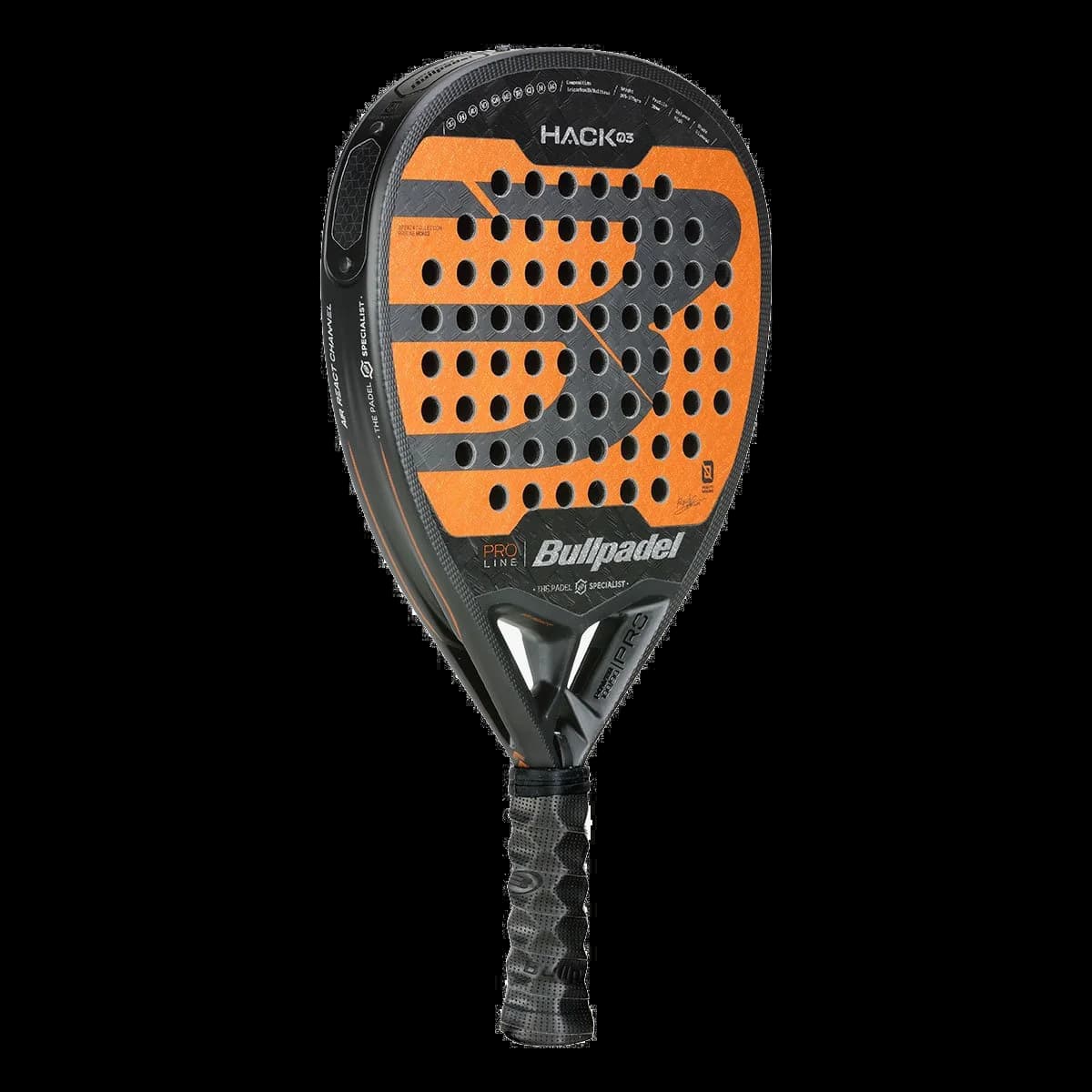 Paleta Bullpadel Hack 03 2024, vista en tres cuartos