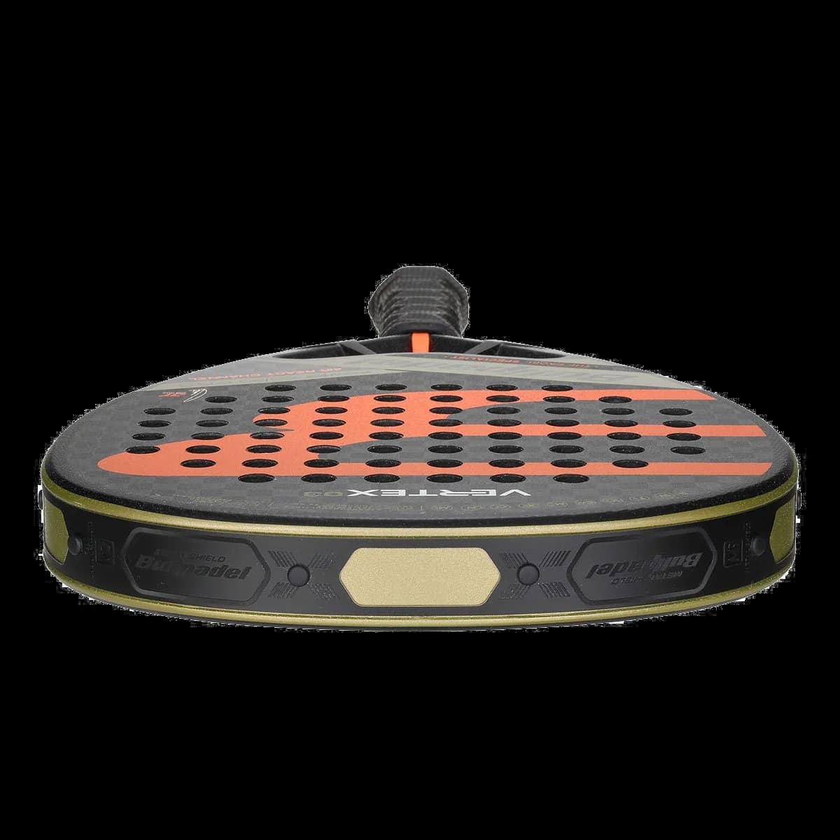 Paleta Bullpadel Vertex 03 2023, detalle de la cabeza y el marco