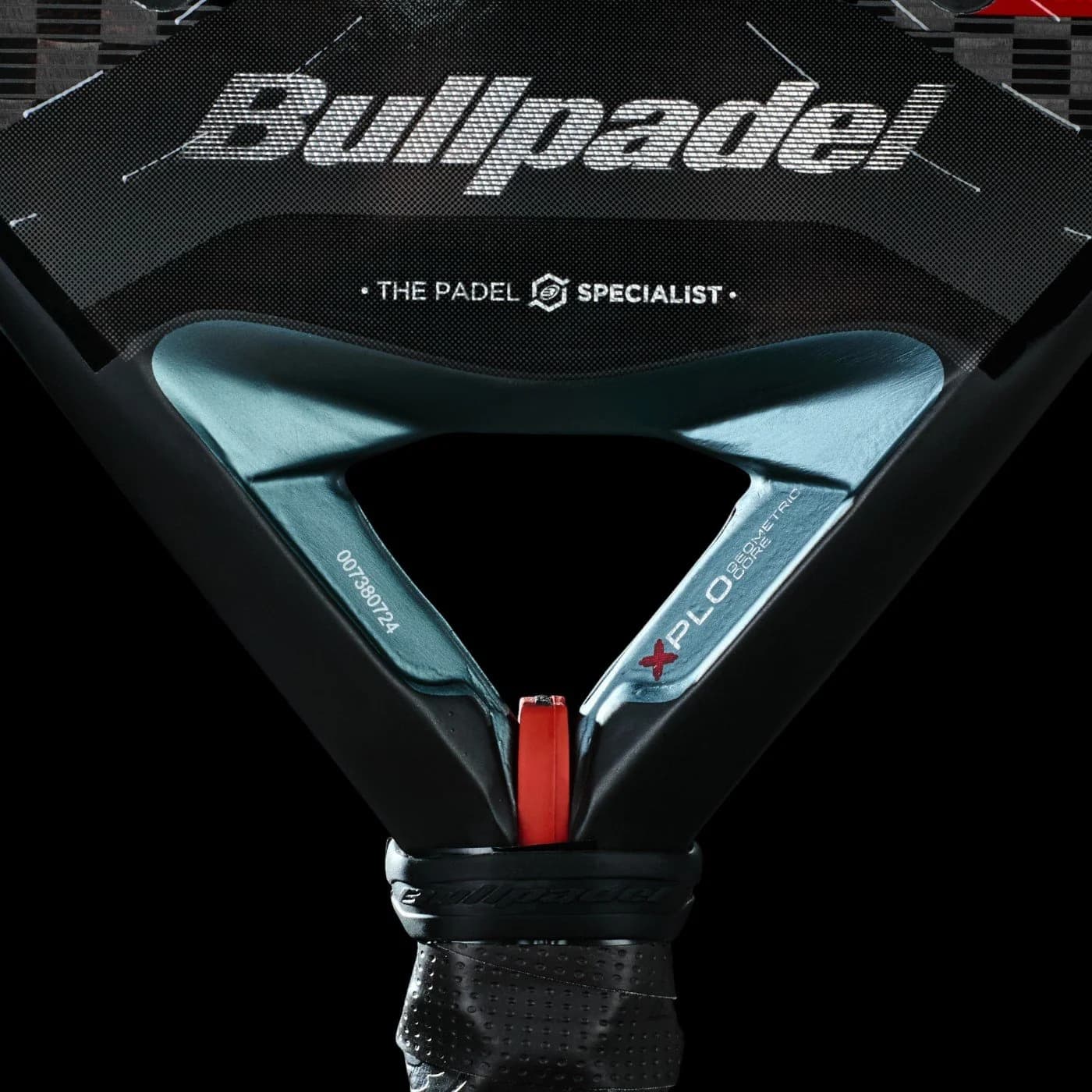 Paleta Bullpadel Xplo 2025, detalle de la cara y el corazón