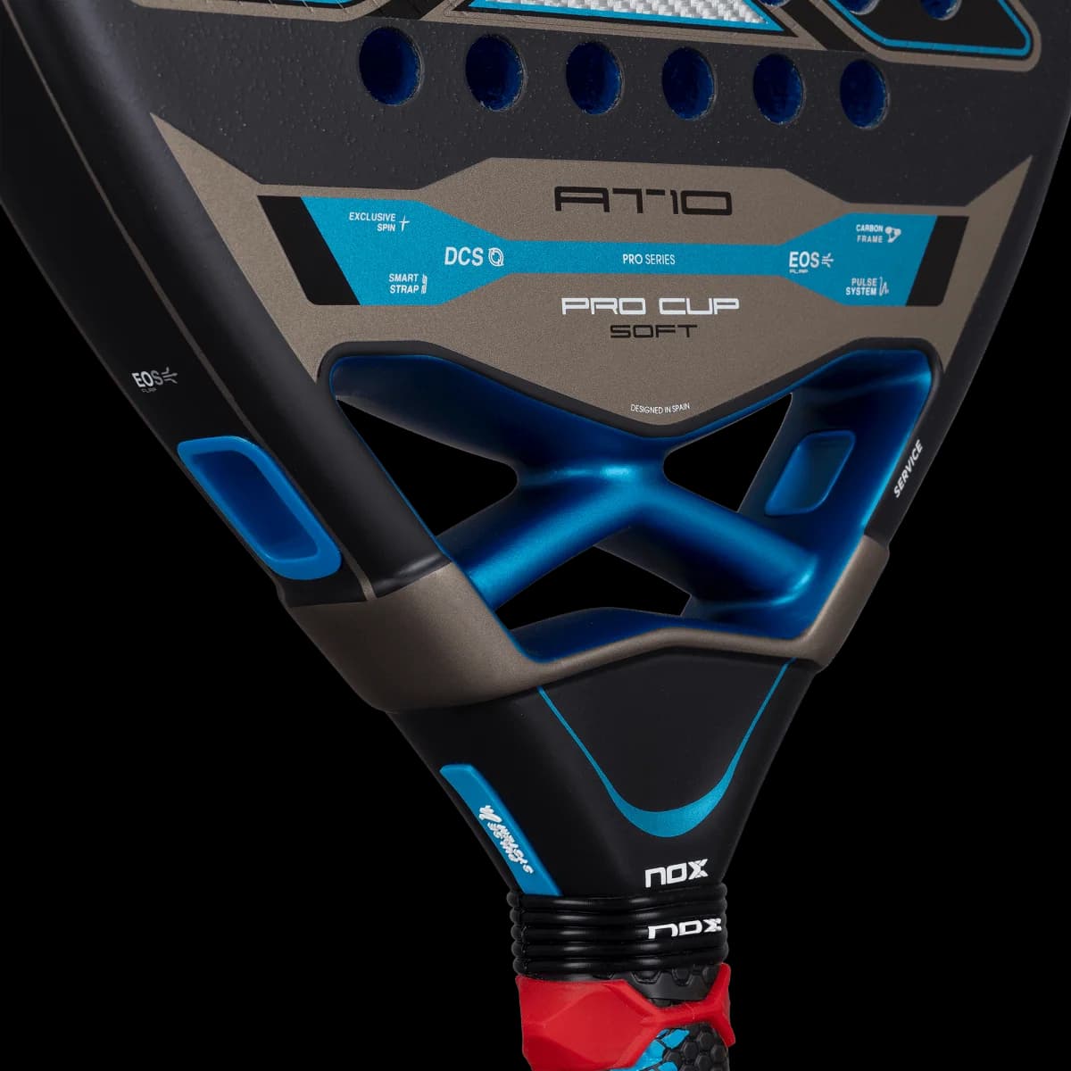 Paleta Nox AT10 Pro Cup Soft 2026, detalle del corazón y el puente